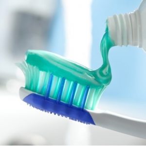 Pasta de clareamento dentário funciona?